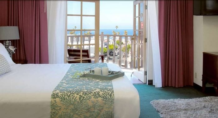 Room 8JM Private Balcony Ocean View